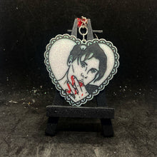 Load image into Gallery viewer, billy loomis heart keyring