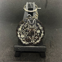 Load image into Gallery viewer, Kiki’s delivery service Jiji inspired keyring

