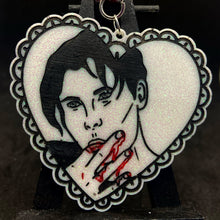 Load image into Gallery viewer, billy loomis heart keyring
